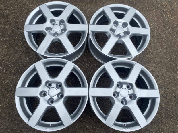 4db BAT 16" Opel - Chevrolet alufelni. ("3291")