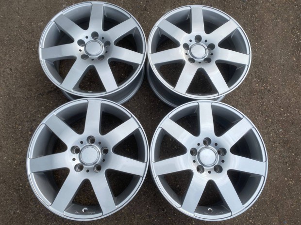 4db B.A.T. 16 VW Skoda Seat alufelni. (4109)
