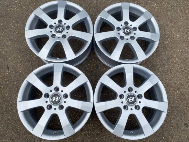 4db B.A.T. 16" Hyundai alufelni. ("3707")
