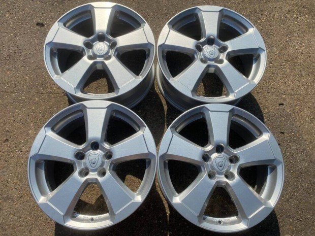 4db B.A.T. 17 VW Skoda Seat alufelni. (4078)