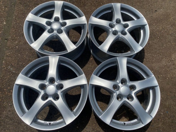 4db Borbet 16" VW - Skoda - Seat alufelni. (3340)