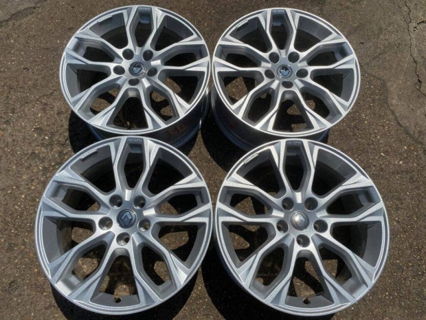 4db Borbet 18 Renault alufelni. (3907)