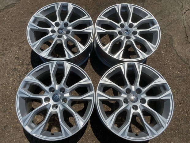 4db Borbet 18" Renault alufelni. (3907)