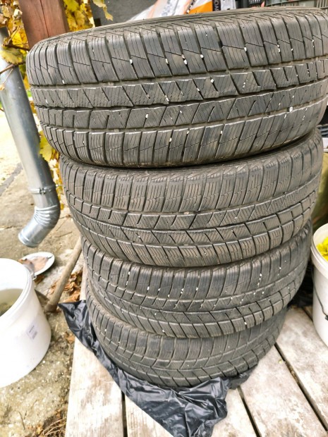4db Braum Polaris V 215/55/R17 (2023)