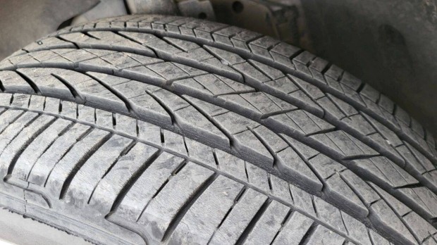 4db Bridgestone Dueler 215/60/R17 nyári gumi