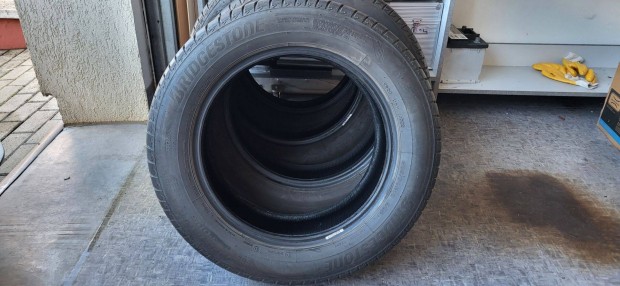 4db Bridgestone Turanza T005, 205/60 R16 96H XL nyri gumi elad!