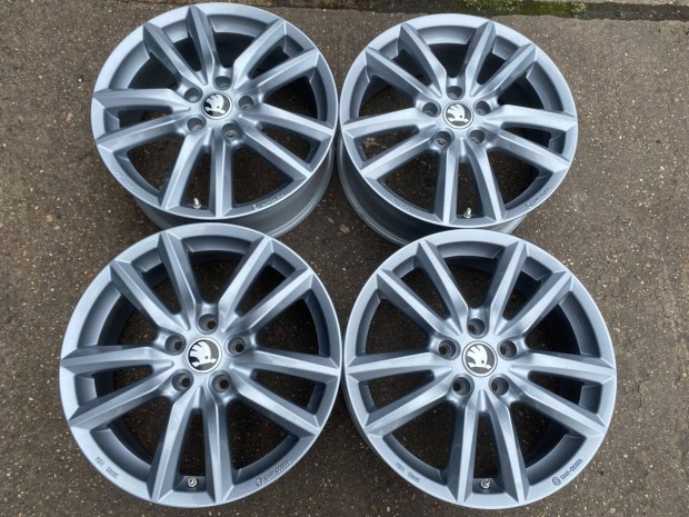 4db CMS 17" Skoda alufelni. (3863)