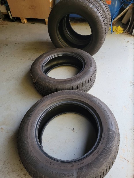 4db Continental Winter Contact 215/65 R16