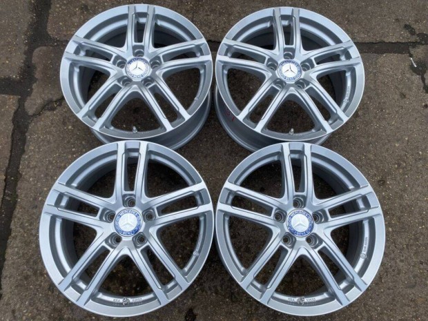 4db Dezent 17 Mercedes-Benz A B CLA GLA alufelni. (3791)