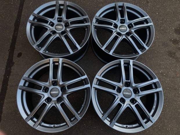 4db Dezent 17" Audi A5 alufelni. (3570)