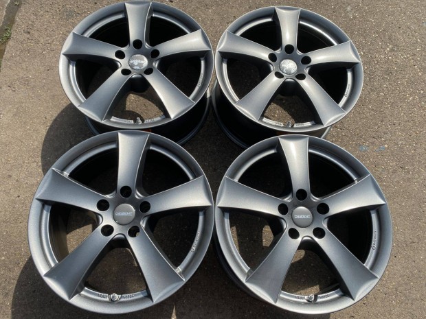 4db Dezent 17" VW Sharan alufelni. (3382)