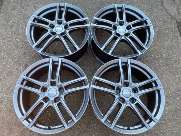 4db Dezent 18 VW Skoda Seat alufelni. (4127)