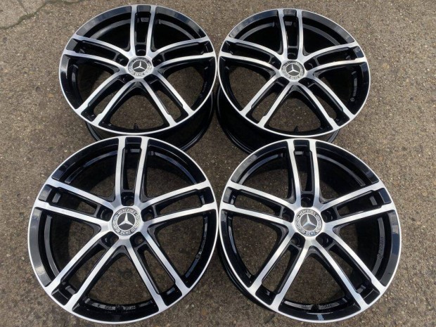 4db Dezent 18" Mercedes-Benz alufelni. ("3303")