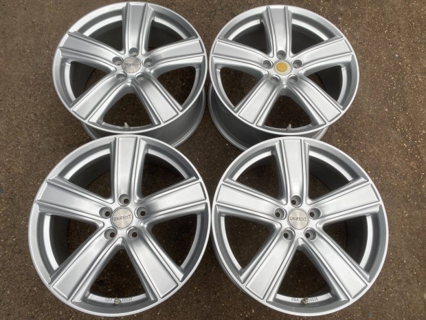 4db Dezent 19 Audi Mercedes-Benz alufelni. (4112)
