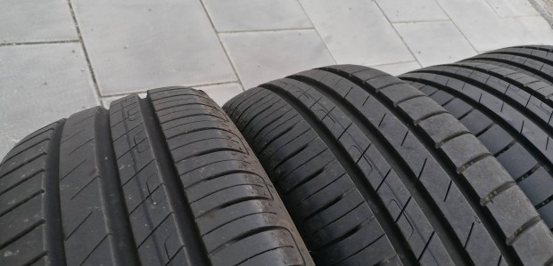 4db Goodyear Performance 195/55 R16 nyárigumi 7mm Profil, DOT3822.