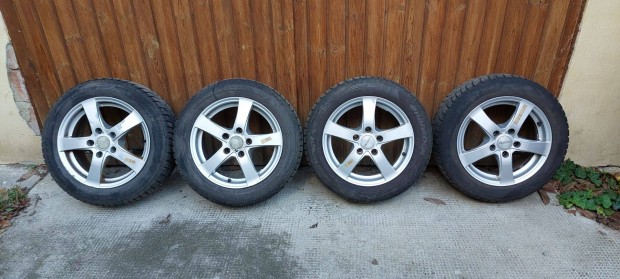 4db Hankook 185/60 R15 Opel Astra alufelni + tli gumi