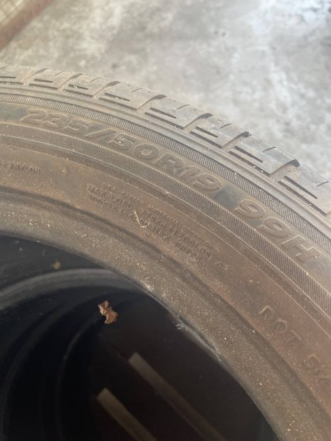 4db Hankook optimo nyári gumi 235/50R19 jó állapotban eladó
