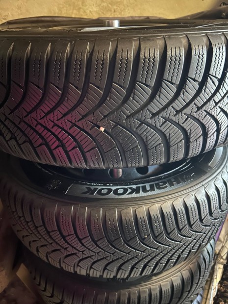 4db Hankook tli gumi felnivel, 185/60R15