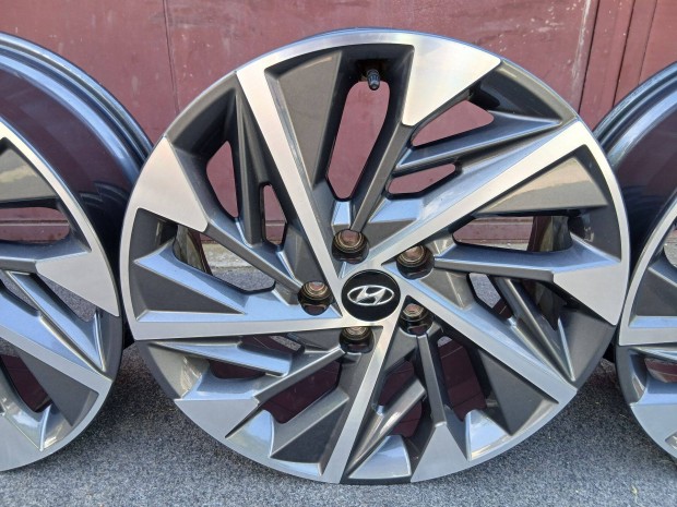 4db Hyundai Tucson Kona i30 i40 Ioniq 6 18" alufelni felni 5x114.3