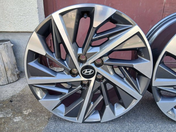 4db Hyundai Tucson Kona i30 i40 Ioniq 6 18" alufelni felni 5x114.3