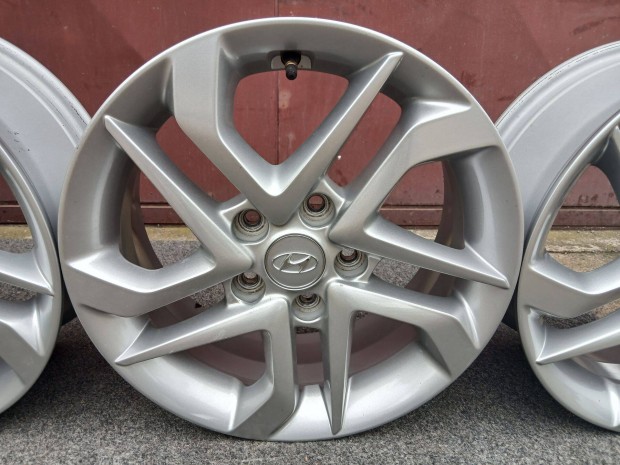 4db Hyundai Tucson Kona i30 i40 Ioniq ix35 16" alufelni felni 5x114.3