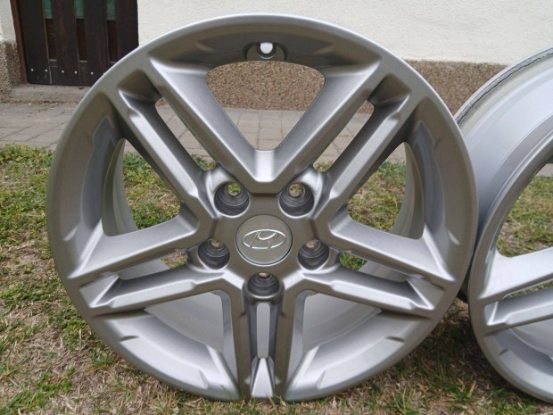 4db Hyundai Tucson Kona i30 i40 Ioniq ix35 16" alufelni felni 5x114.3