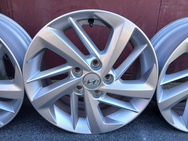 4db Hyundai Tucson Kona i30 i40 Ioniq ix35 16" alufelni felni 5x114.3