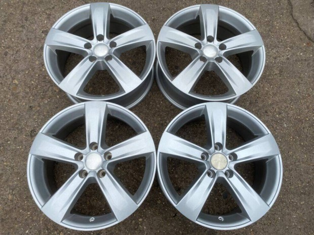 4db Image 17 VW Skoda Seat alufelni. (4130)