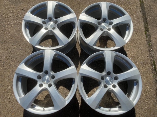 4db Image 18 VW Skoda Seat alufelni. (4059)