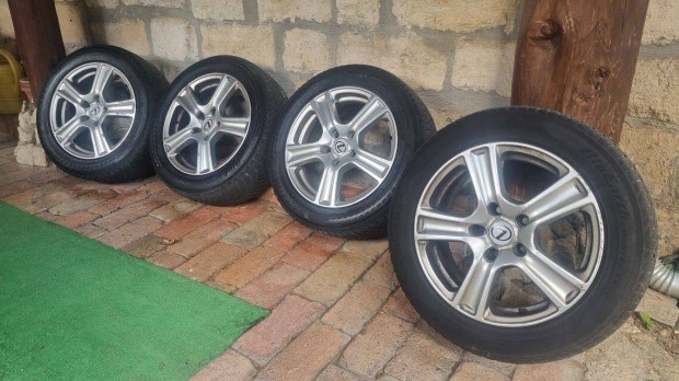 4db Knnyfmfelni ,Yokohama 205/55/16 Gumiabroncs 5X114,3 Agy 60,1