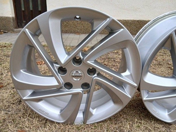 4db Nissan Qashqai Leaf Juke X-Trail Pulsar alufelni felni 17" 5x114.3