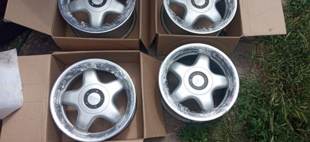 4db OZ frissen polírozott 7x15 alufelni