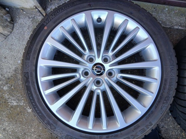 4db Opel Astra K alufelni felni újszerű téli gumikkal 17" 5x105 17