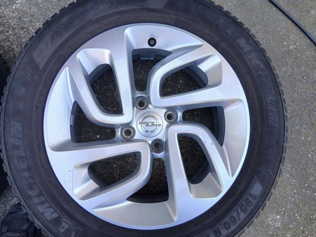4db Opel Crossland X 16" alufelni felni Michelin téli gumikkal 4x108