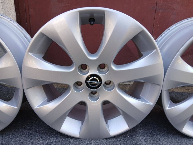 4db Opel Mokka Astra K J Mokka Ampera-e alufelni felni 16" 5x105 16