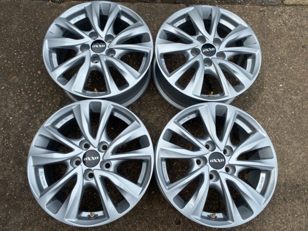 4db Oxxo 16" Toyota Auris alufelni. (3316)