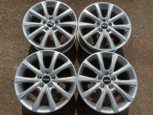 4db Oxxo 17 VW Audi alufelni. (4045)