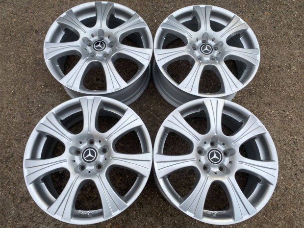 4db RC 18" Mercedes-Benz ML alufelni. (3556)