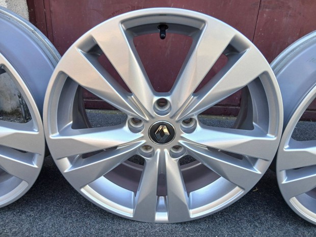4db Renault Talisman Megane III IV Scenic Kadjar alufelni felni 17"