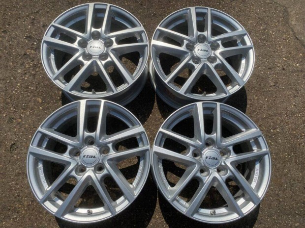 4db Rial 16 Ford alufelni. (3914)