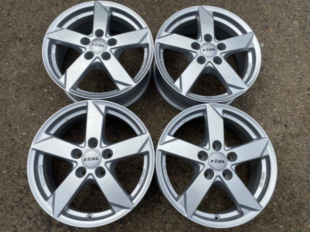 4db Rial 16 VW Skoda Seat alufelni. (3329)