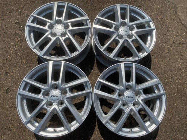 4db Rial 16" Ford alufelni. (3914)