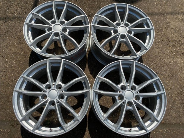 4db Rial 17" VW Golf - Jetta - Touran alufelni. (3404)