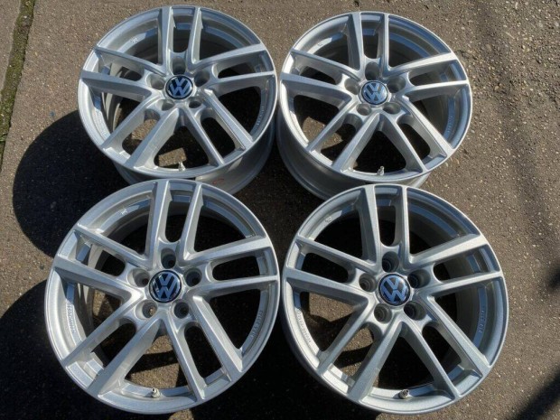 4db Rial 17" VW Passat alufelni. ("3760")