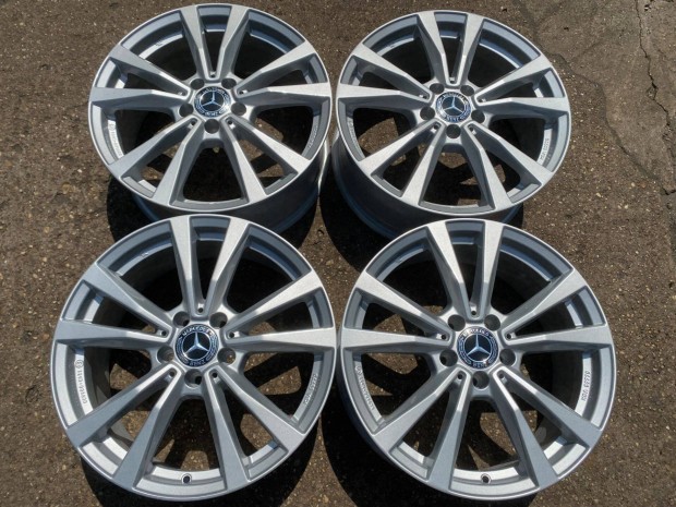 4db Rial 18" Mercedes-Benz alufelni. (3904)