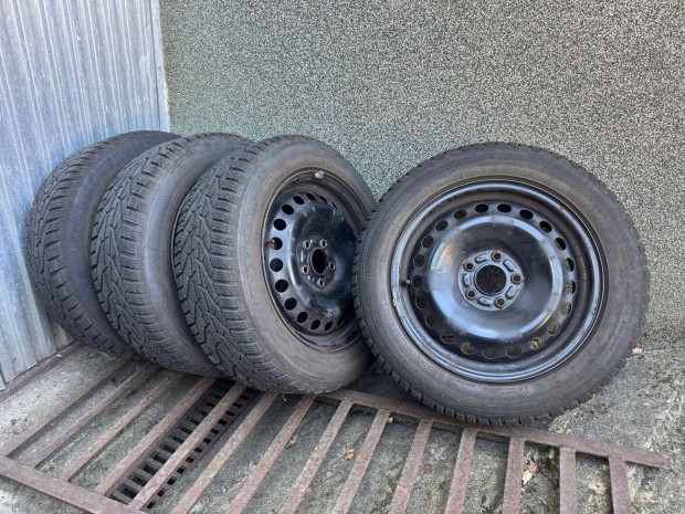 4db Sebring 205/55 R16 91H tli gumi acl felnin