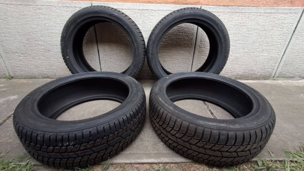 4db j 245/45 R20 Toyo Snowprox S954 Suv tli gumi