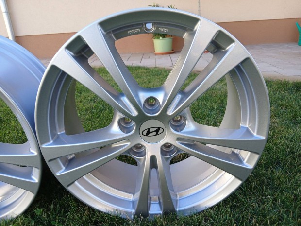 4db Új Hyundai i30 i40 Kona Tucson Ioniq 17" alufelni felni 5x114.3