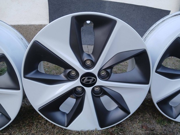 4db jszer gyri fehr Hyundai Ioniq 16" alufelni felni 5x114.3