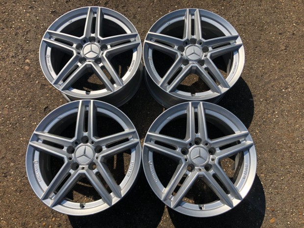 4db Uniwheels 16" Mercedes-Benz alufelni. (3942)